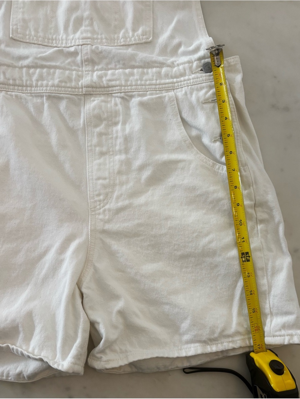 Levi Strauss White Denim Short Bib Overalls with Adjustable Straps Size Large - Picture 10 of 12